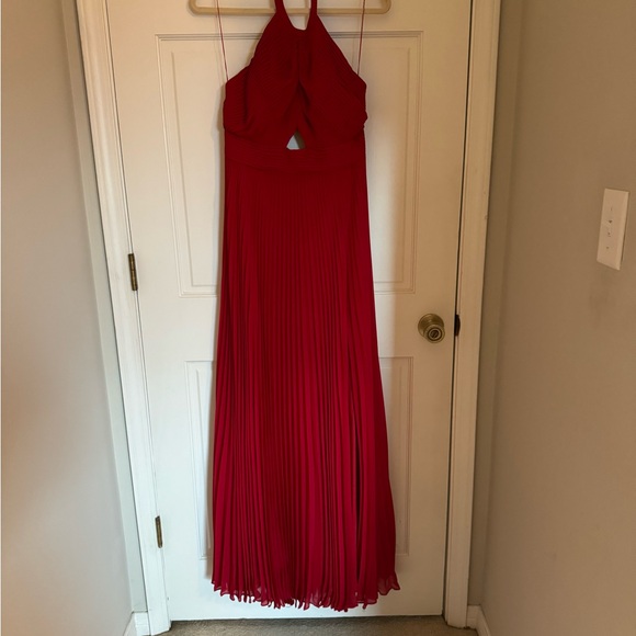 Aidan Mattox Red halter pleated gown 10 - Picture 2 of 7
